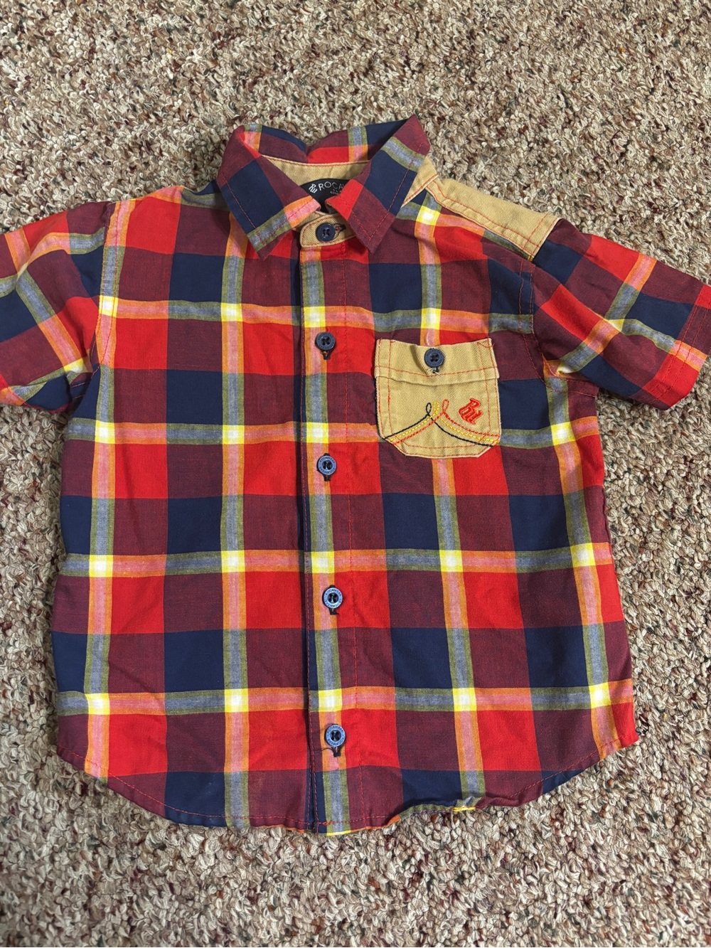 Roca Wear Classic Plaid Short-Sleeve Button-Up Shirt - Red & Navy